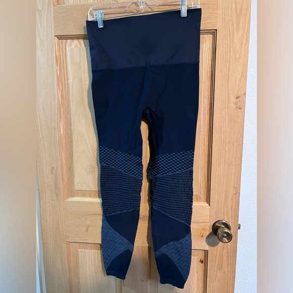 NWOT Navy Indigo SPANX Seamless Textured Leggings for Women Tummy Control XL - Picture 5 of 9
